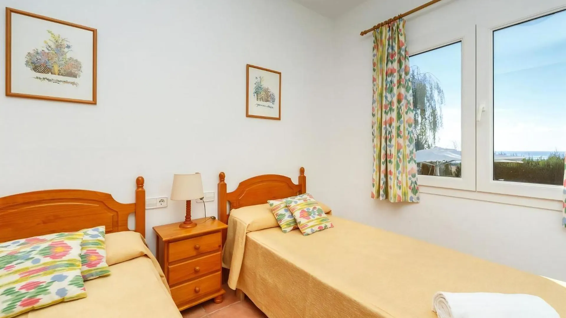 Casa Santa - 3 Bedrooms With Sea Views - Great For Families 苏昂博
