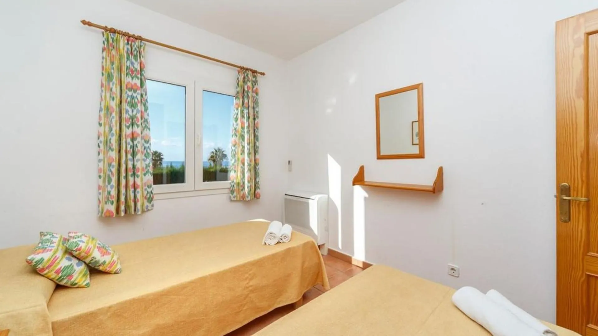 别墅 Casa Santa - 3 Bedrooms With Sea Views - Great For Families 苏昂博