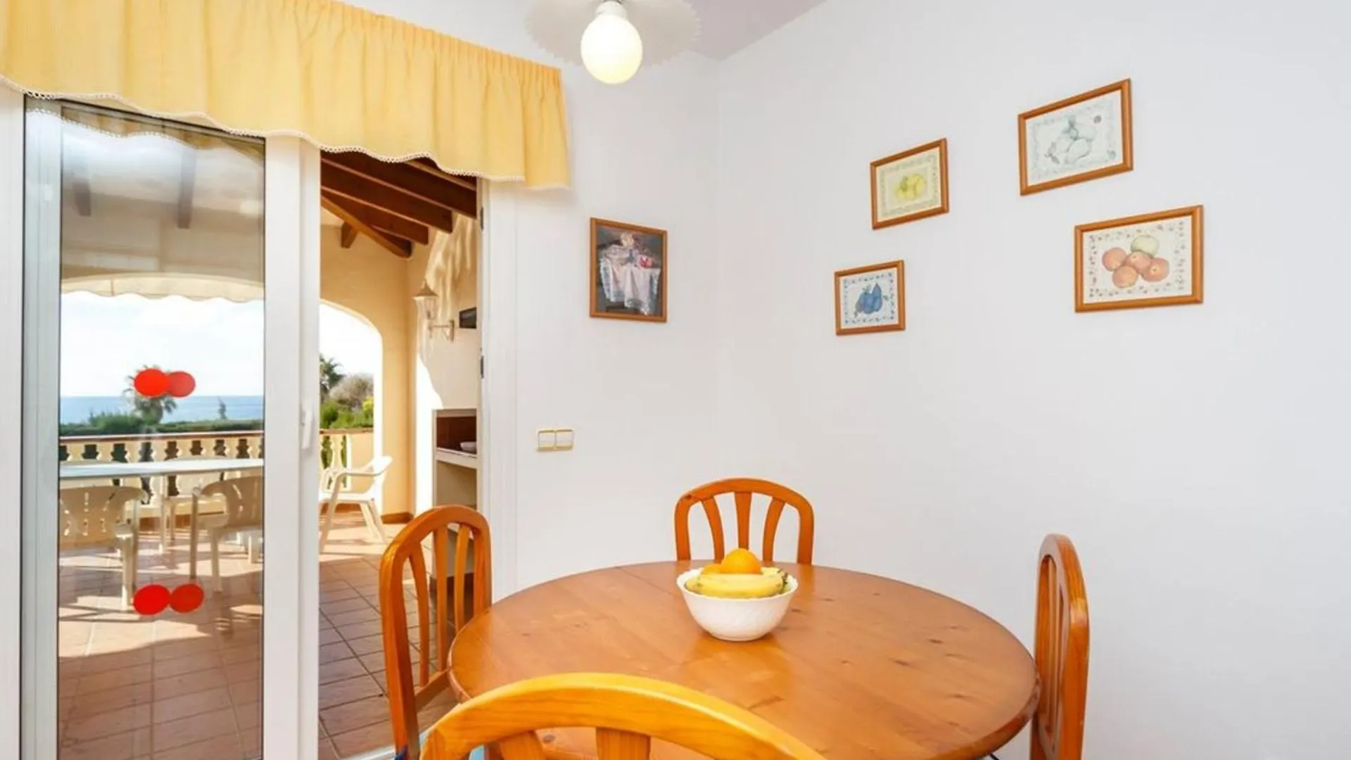 Casa Santa - 3 Bedrooms With Sea Views - Great For Families 苏昂博 0*,  西班牙